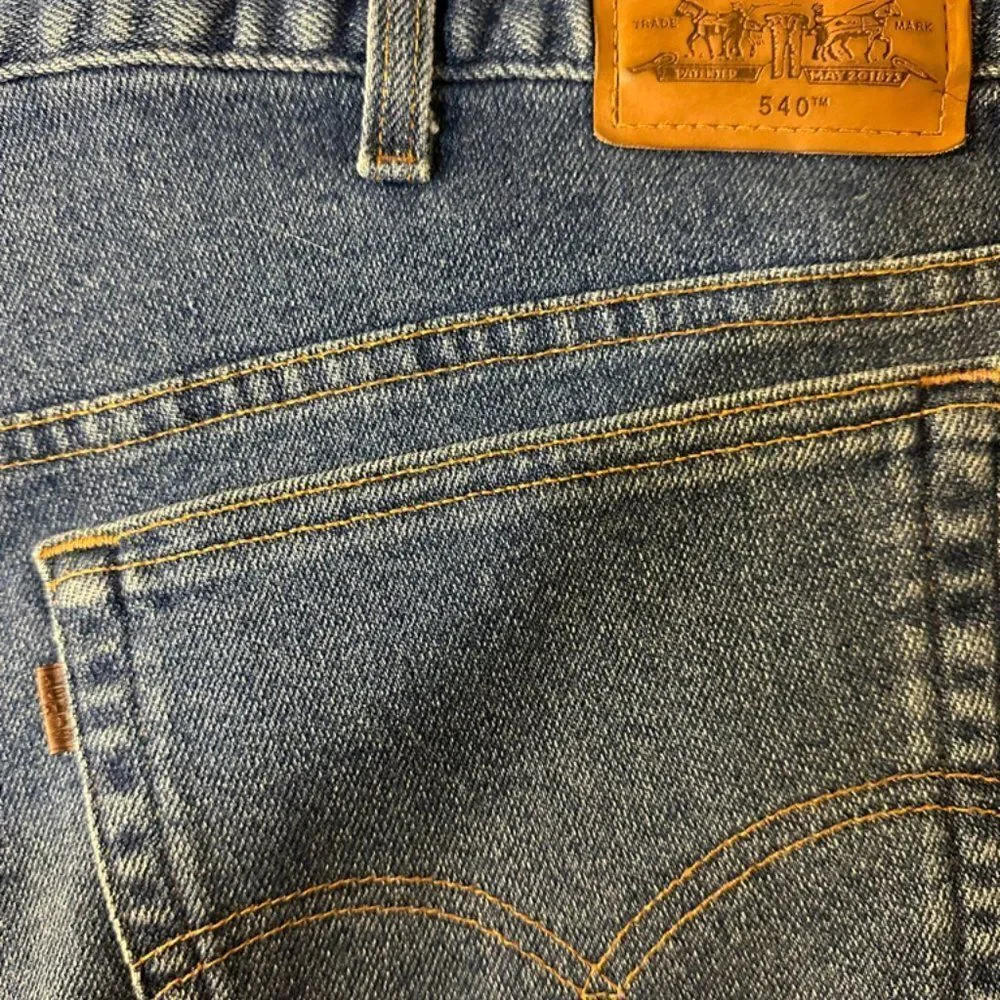 Levis 540 Big Mans Waist 58 Inseam 28 inches